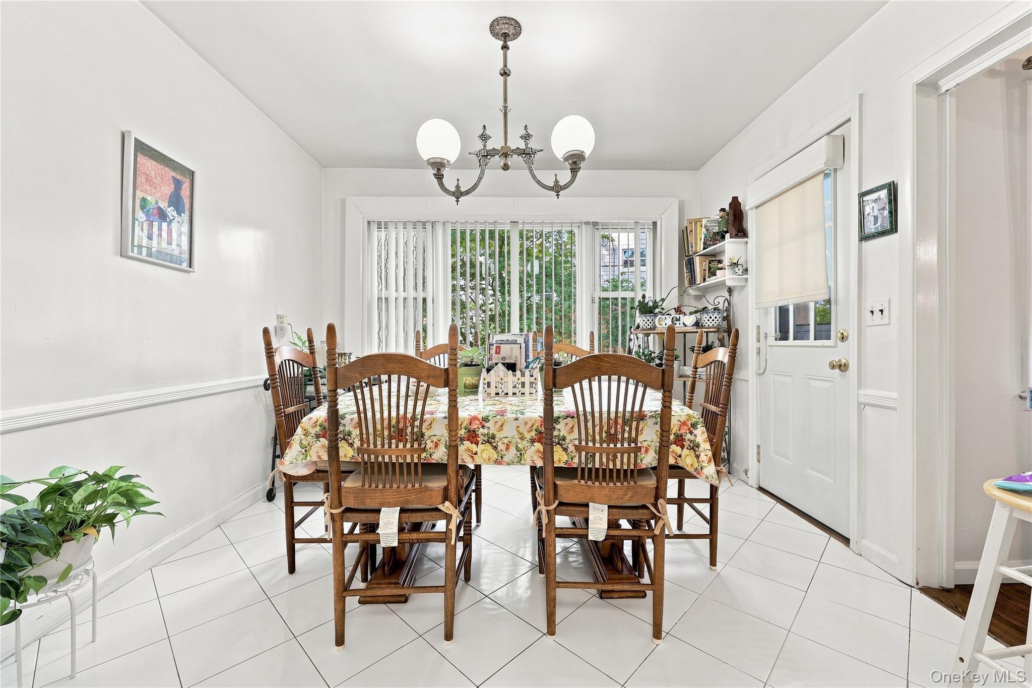 2 Longview Avenue — photo 11