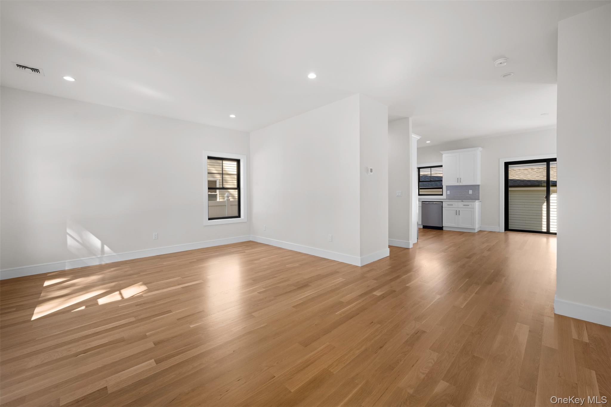 97 Broadmoor Lane — photo 10