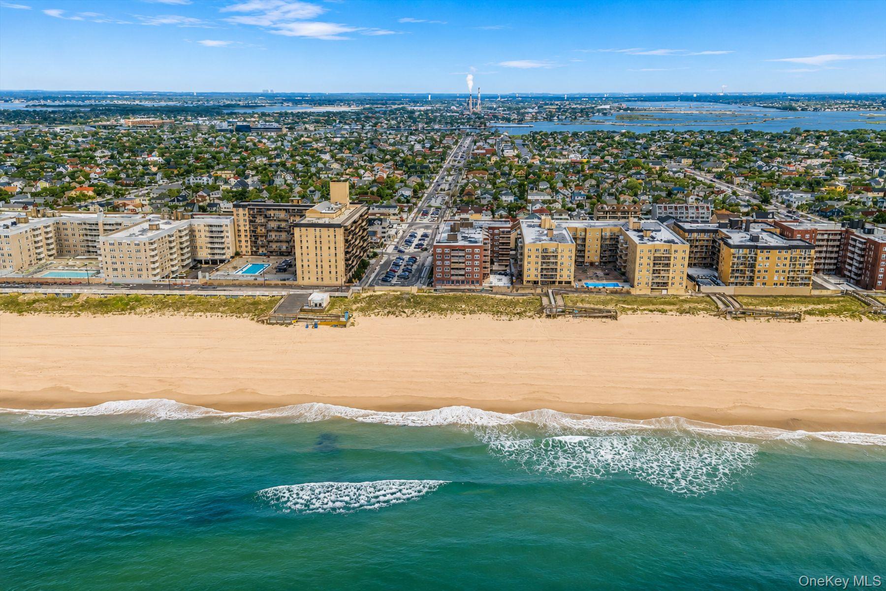600 Shore Road #5B, Long Beach
