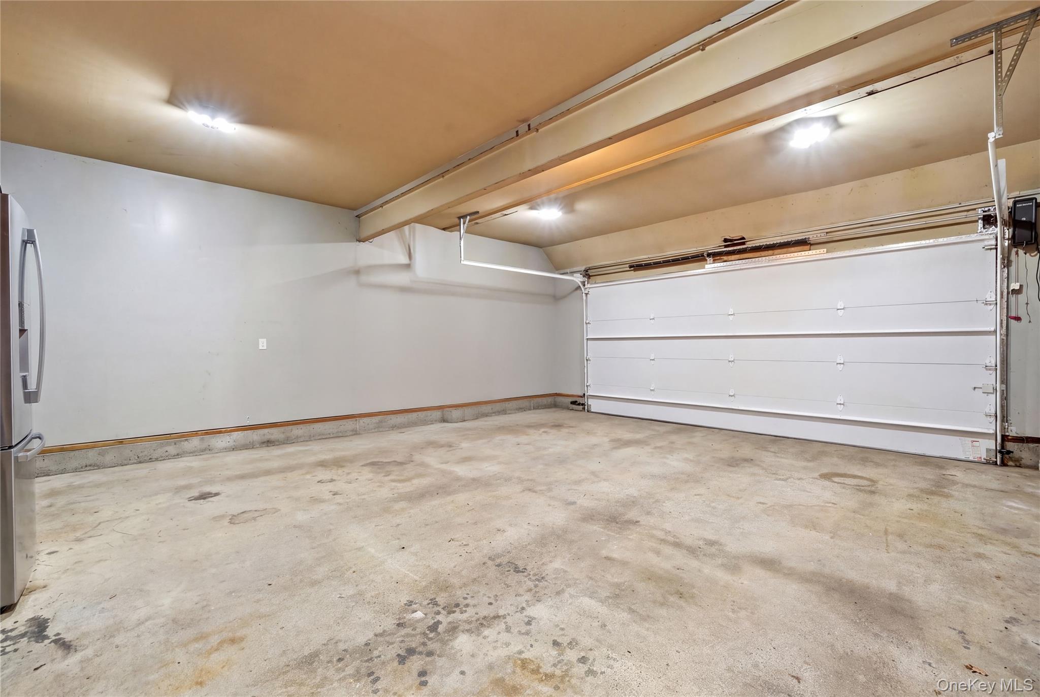 107 Lake Shore Drive — photo 39