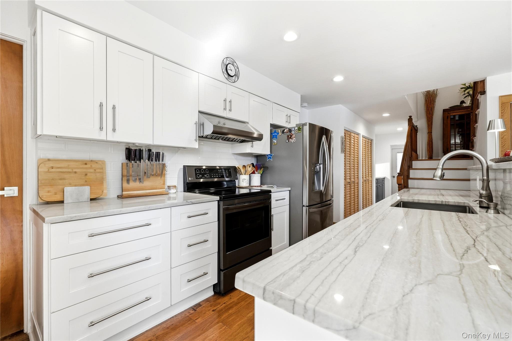 107 Lake Shore Drive — photo 9