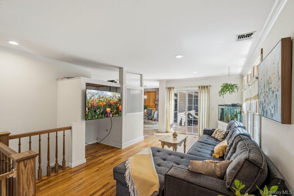 27 Delaware Avenue — photo 25