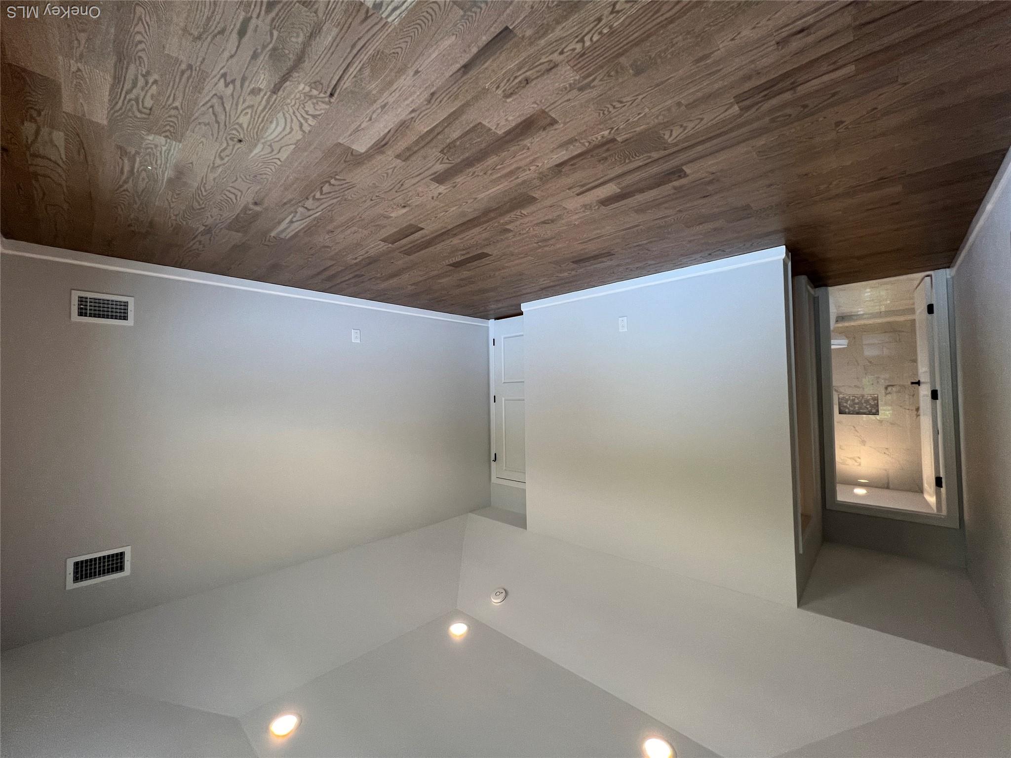 103 Huntington Drive — photo 16