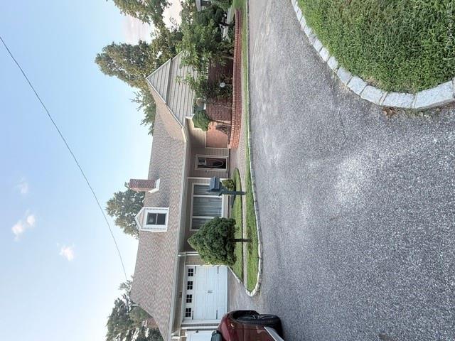 164 Rockaway Road, Hewlett