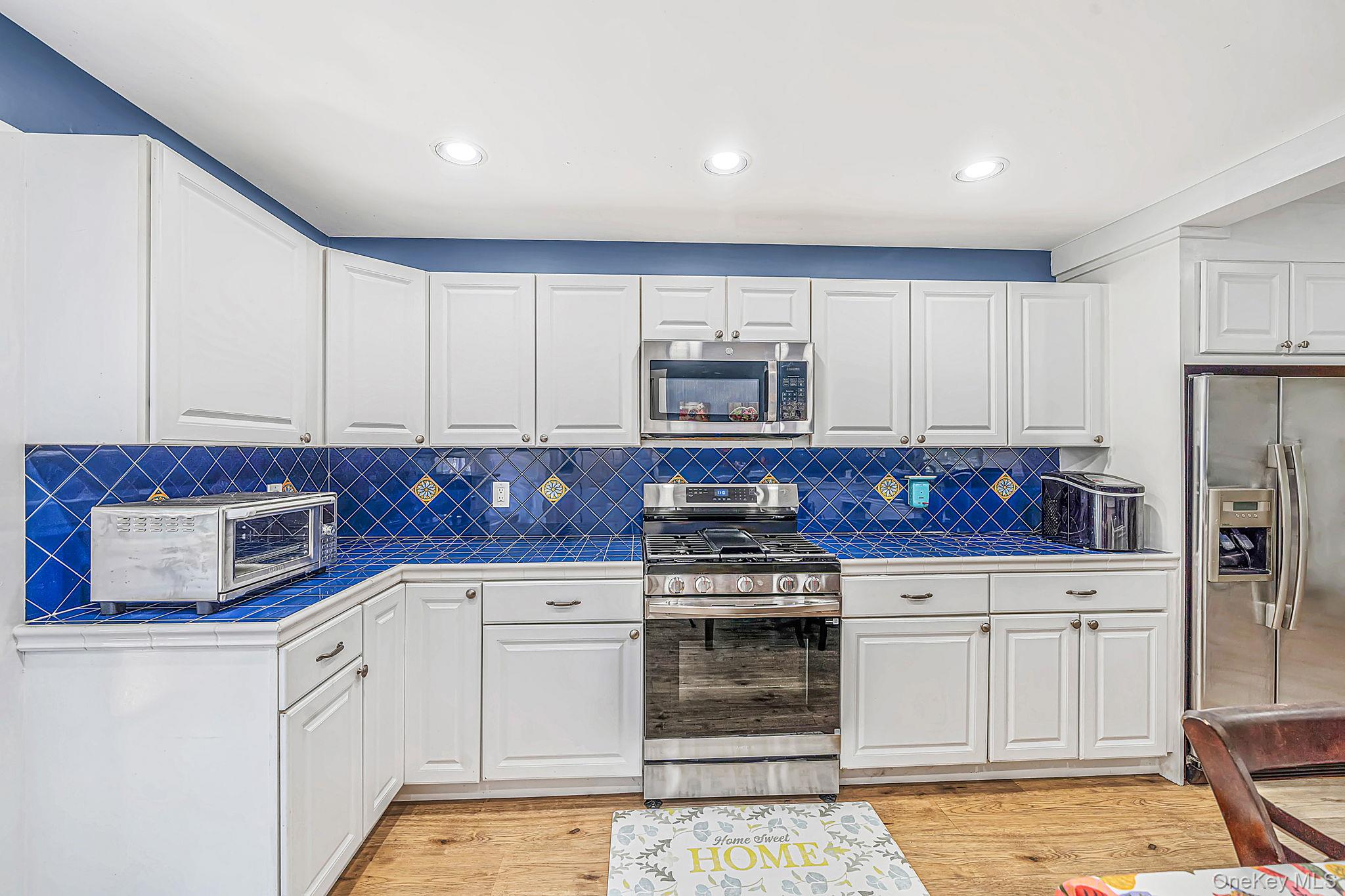 24 Wiggins Avenue — photo 12