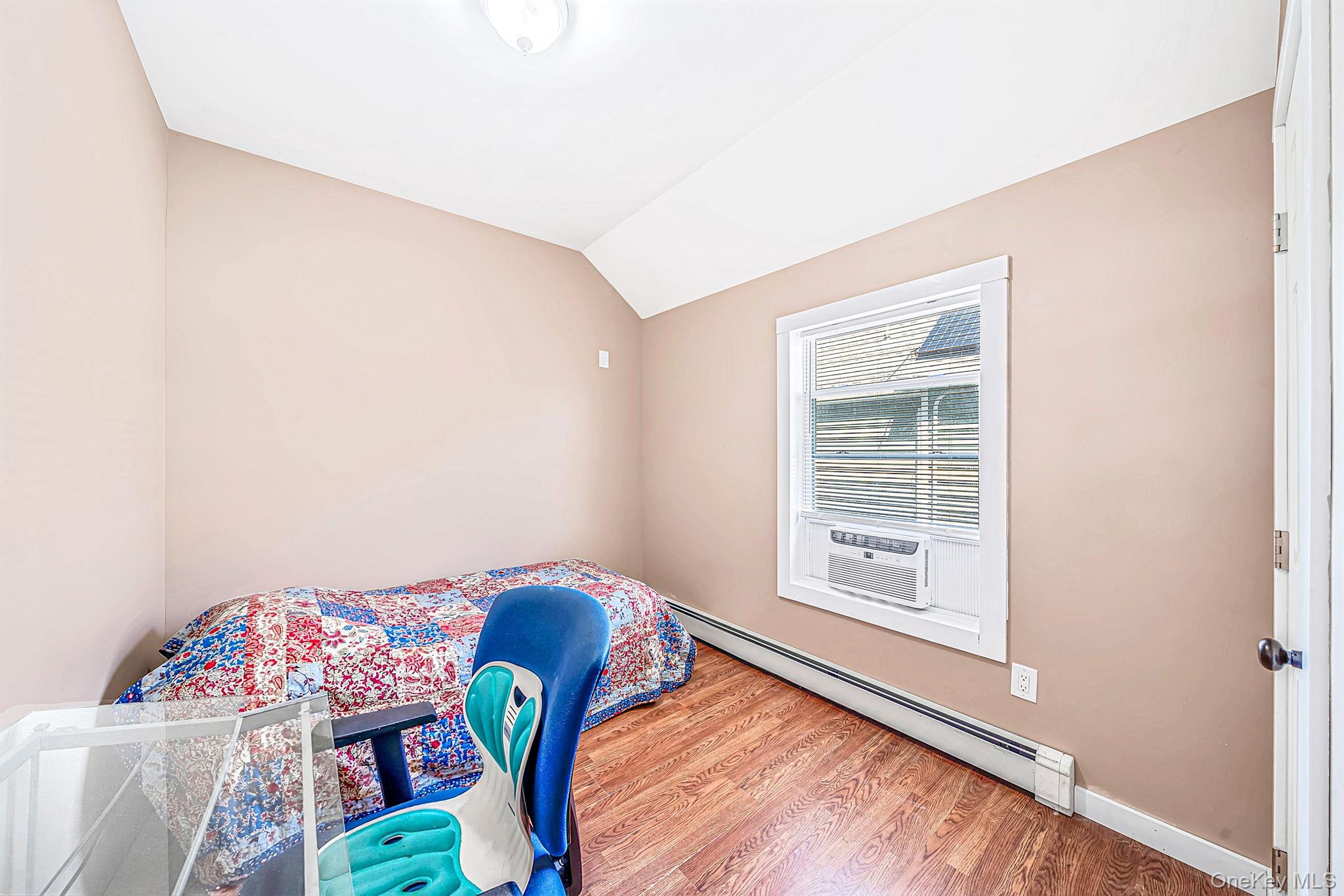 24 Wiggins Avenue — photo 18