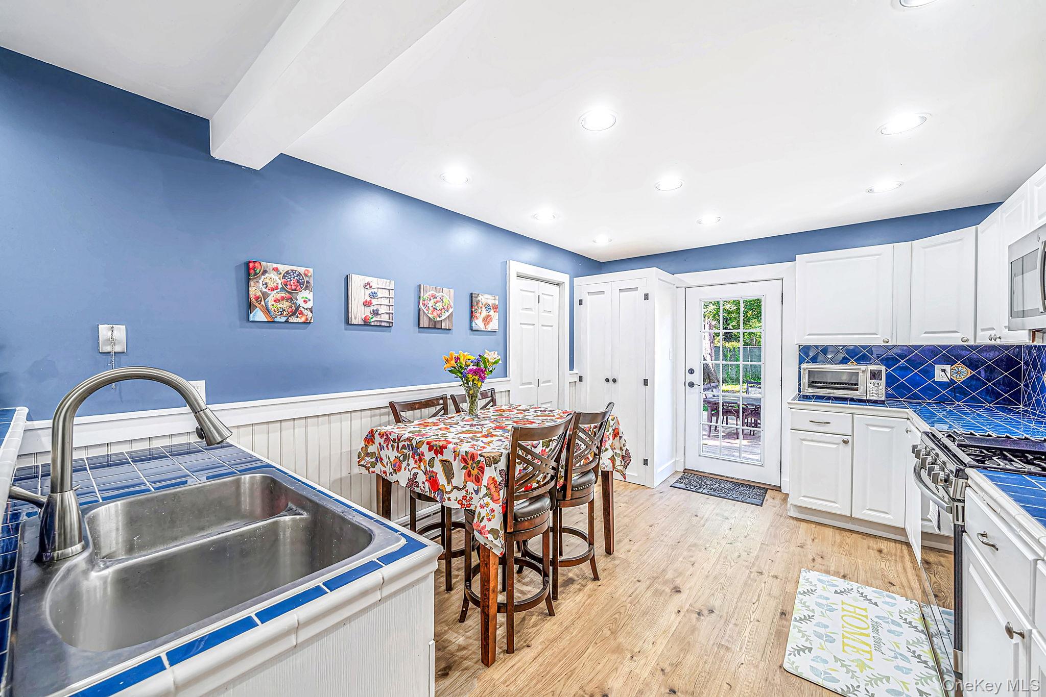 24 Wiggins Avenue — photo 10