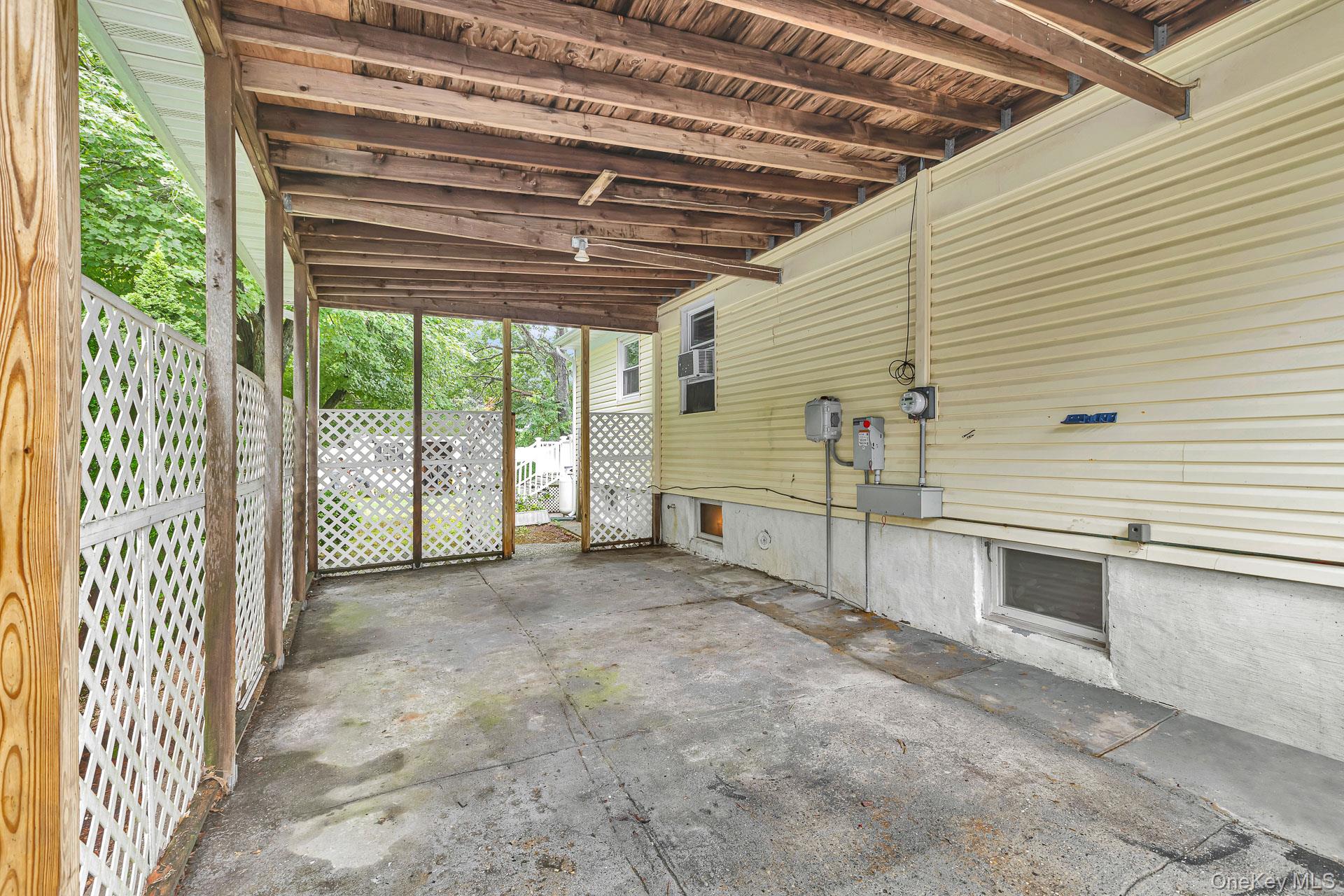 12 Dover Avenue — photo 4