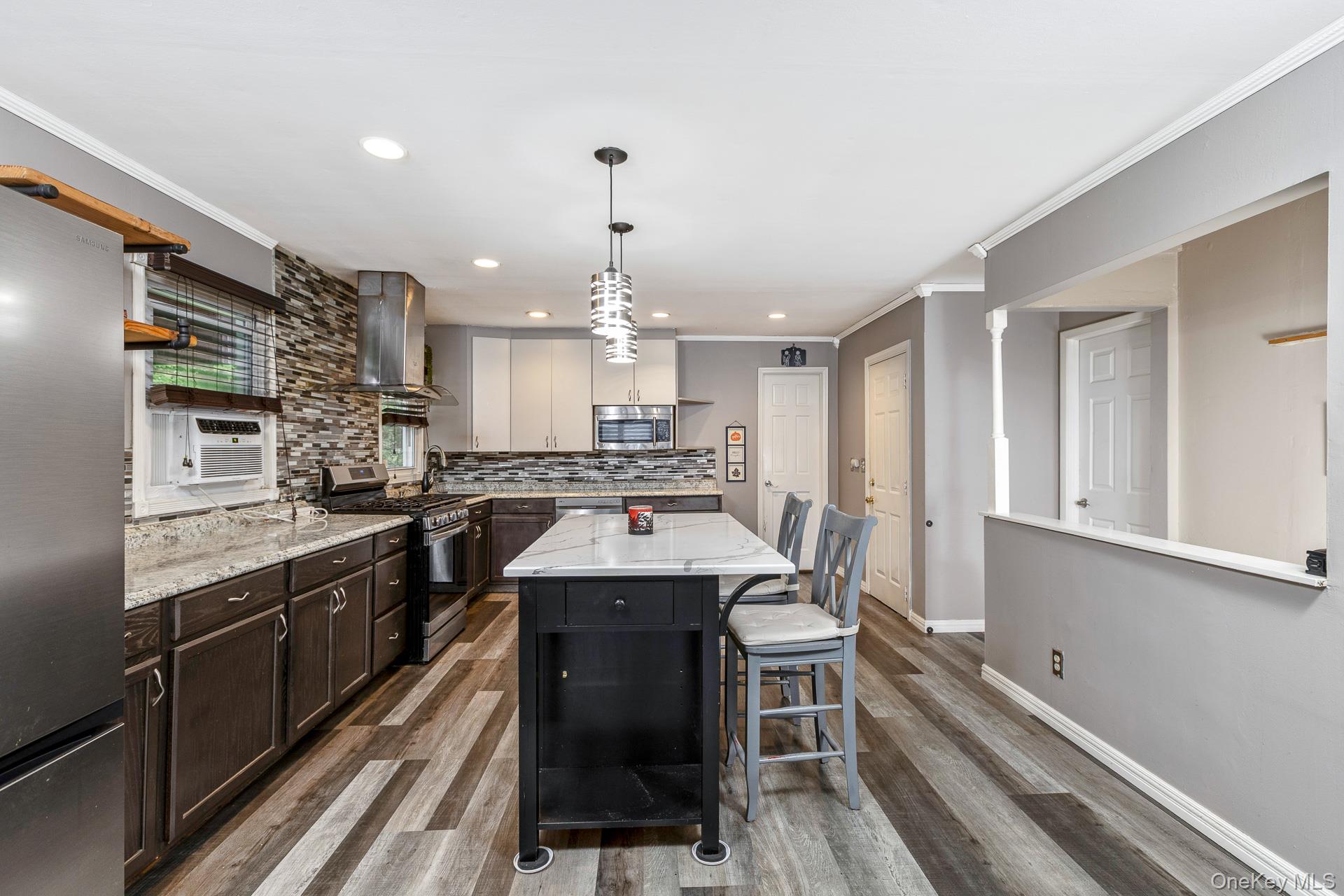 12 Dover Avenue — photo 10