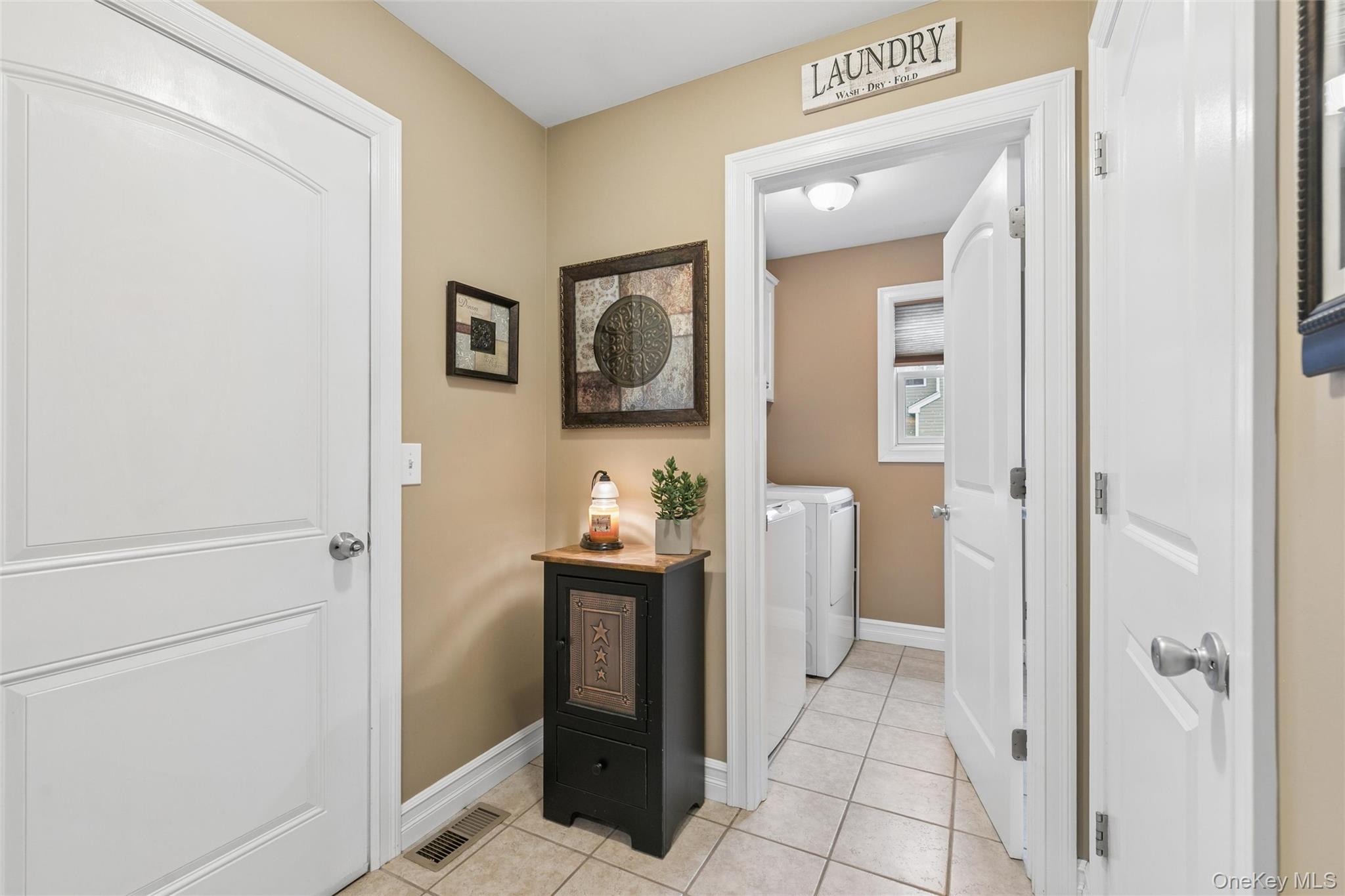 406 Carnation Drive — photo 15