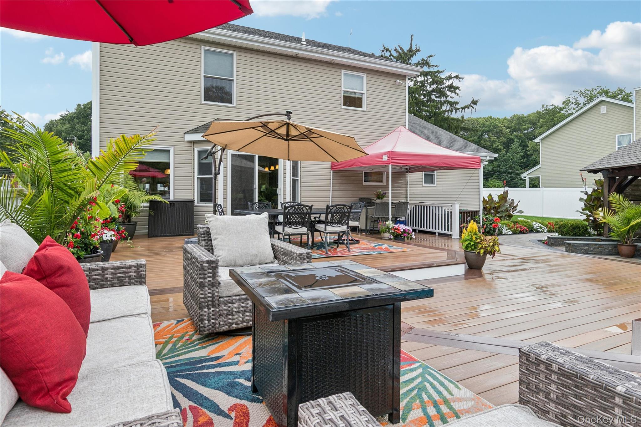 406 Carnation Drive — photo 33