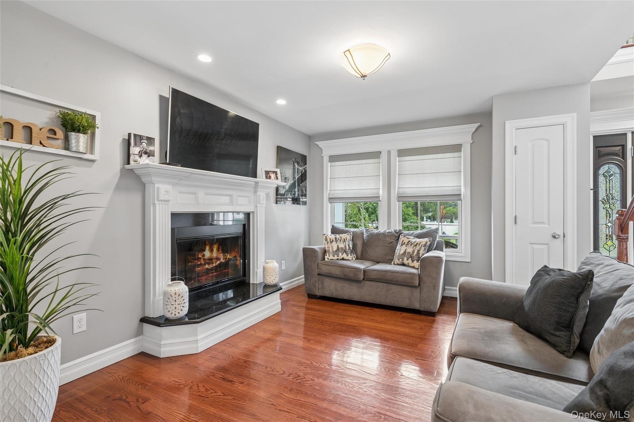 406 Carnation Drive — photo 7