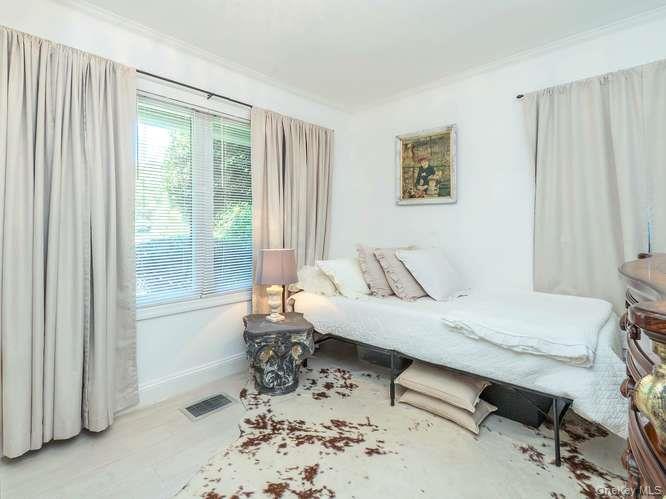 9 Robert Road — photo 21