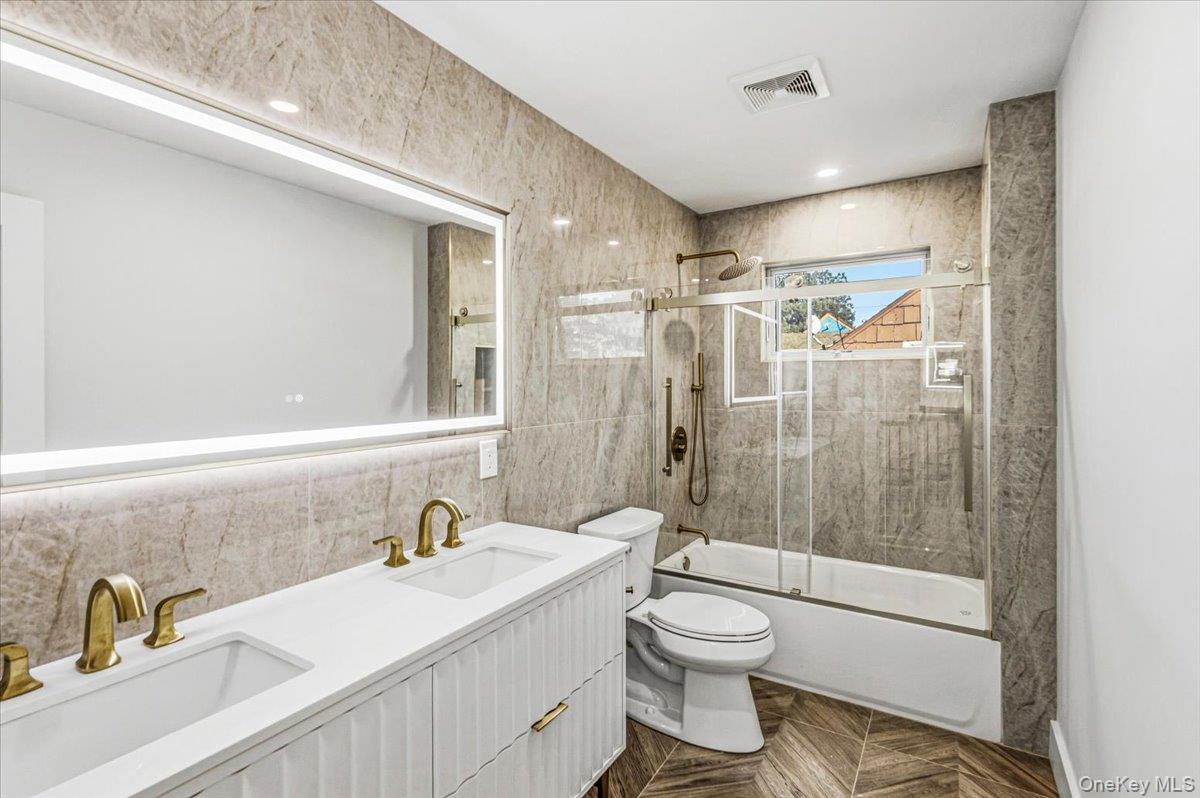 448 Coolidge Street — photo 32