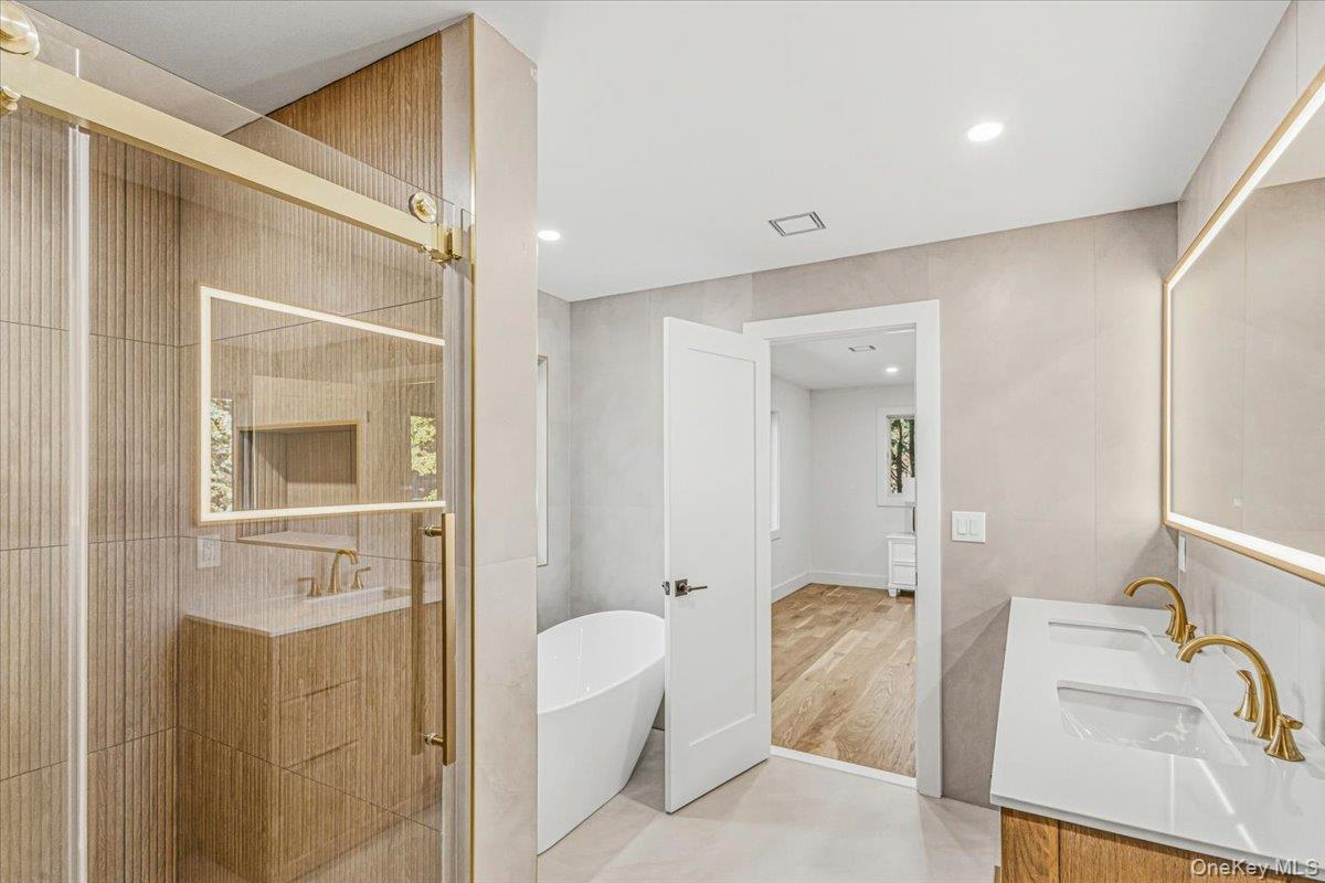 448 Coolidge Street — photo 37
