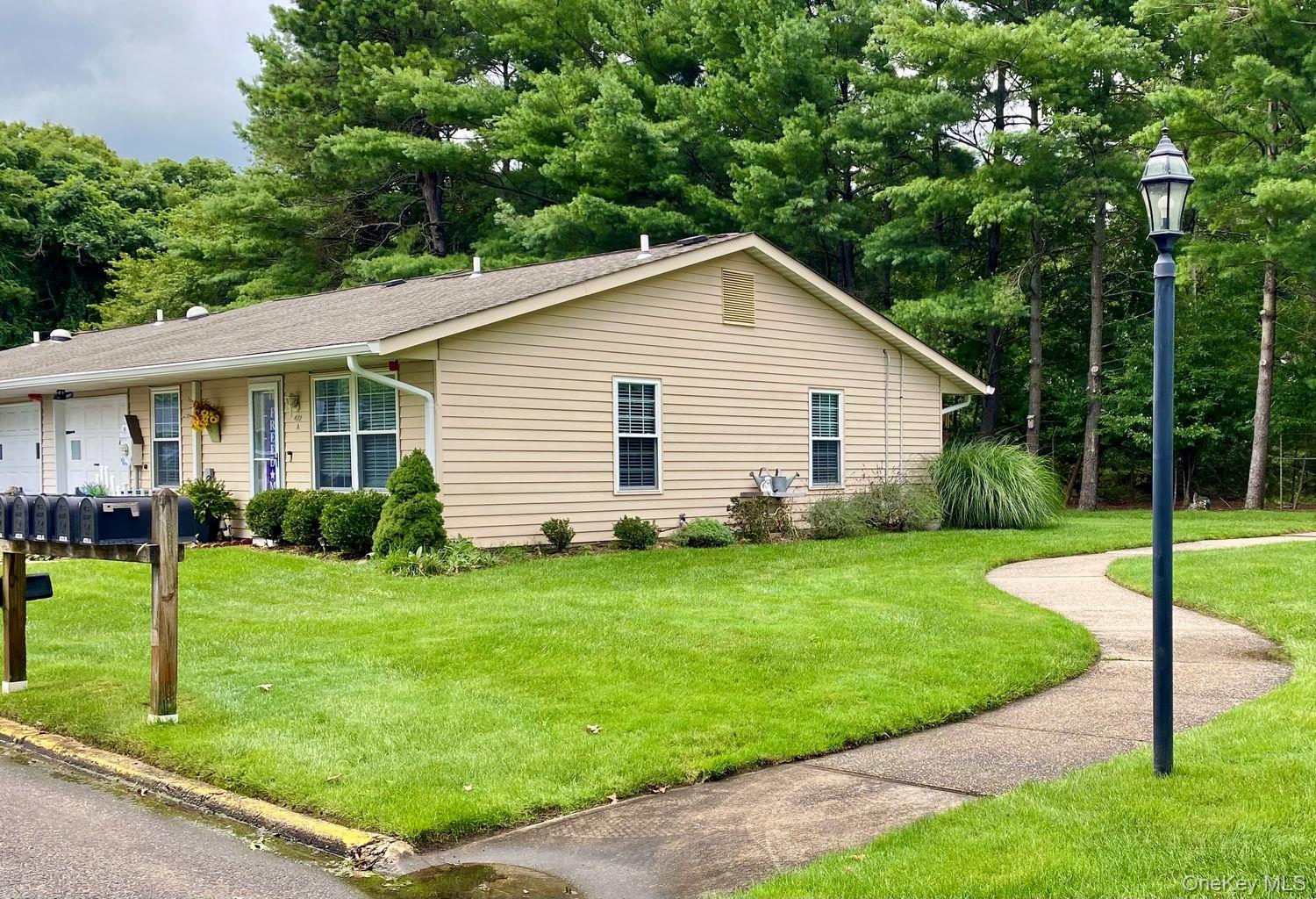 472A Darwen Drive — photo 18