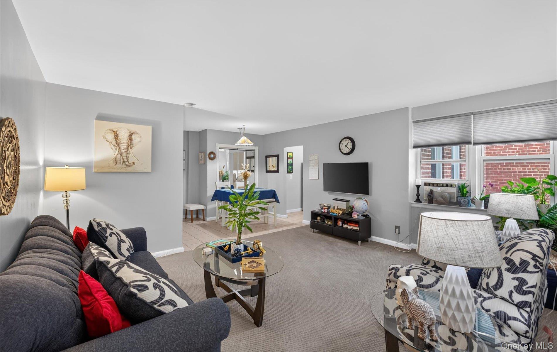 36 Cathedral Avenue #4F, Hempstead