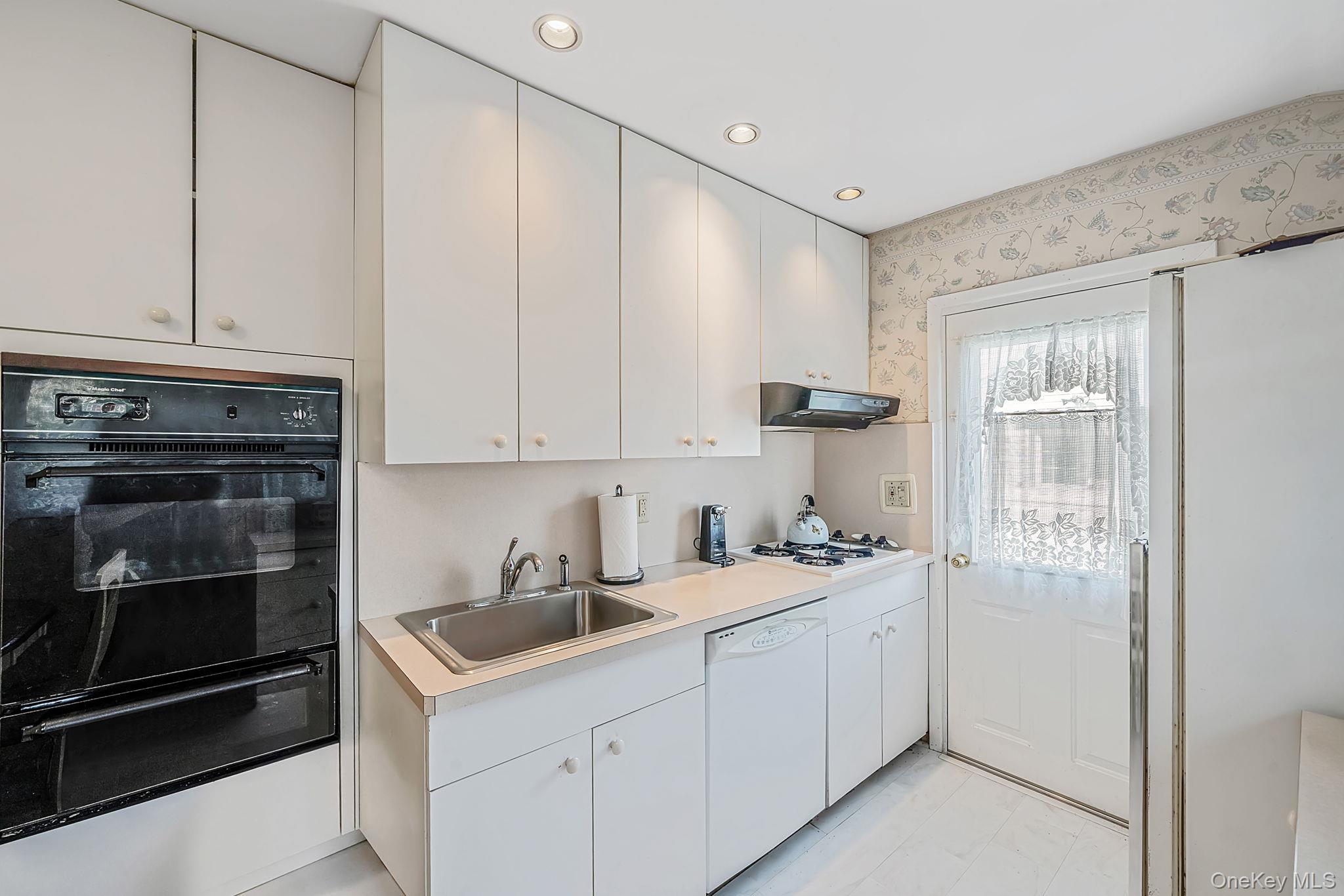 42 Walton Street — photo 16