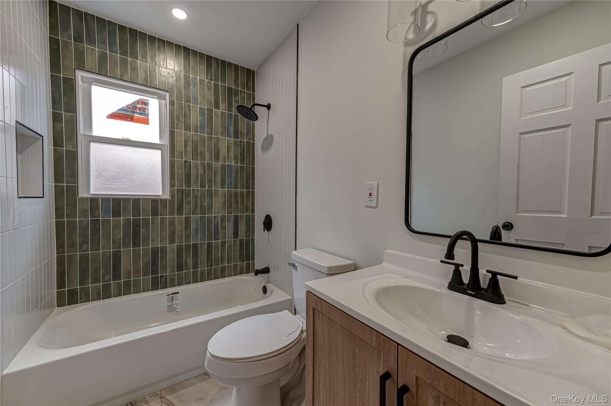 2528 Marshall Avenue — photo 9