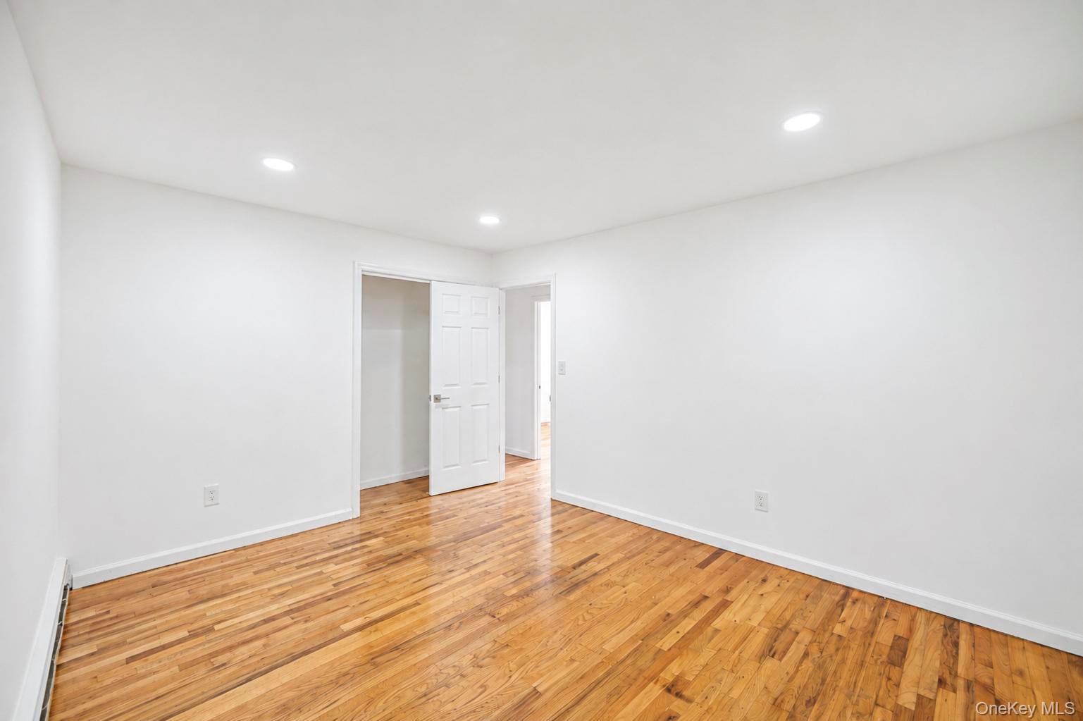 334 Robbins Street — photo 16