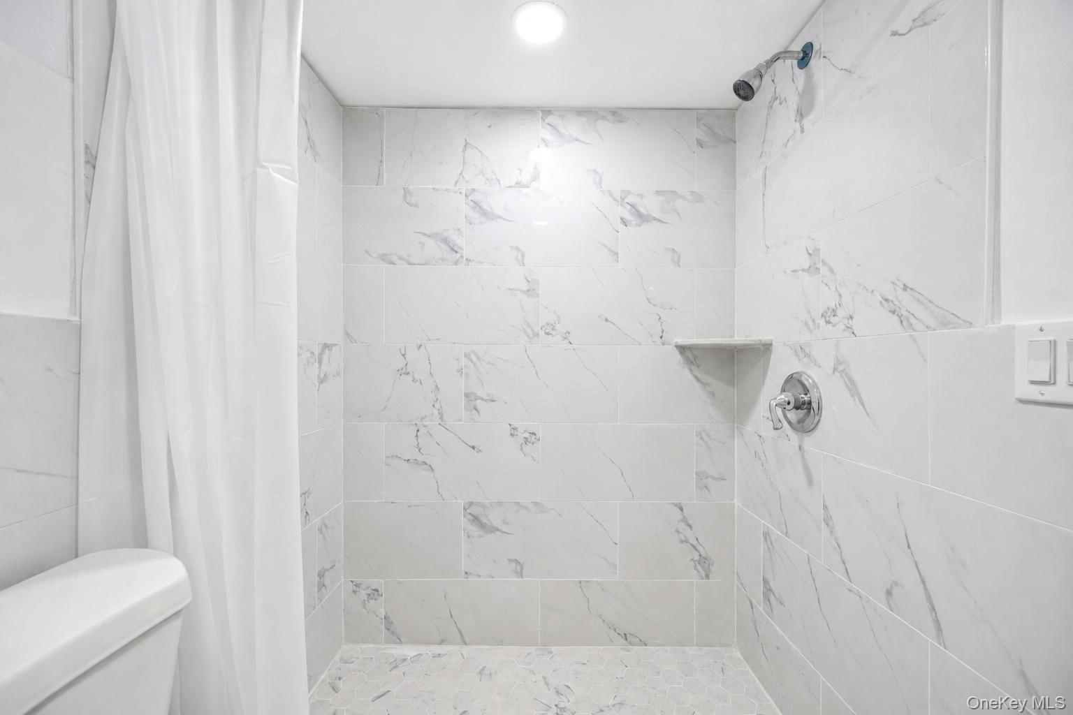 334 Robbins Street — photo 25