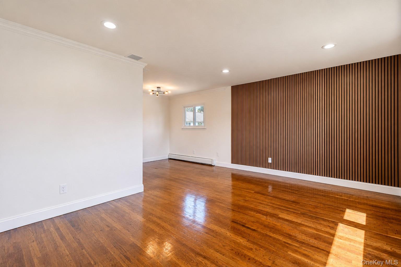 12 Grant Avenue — photo 11