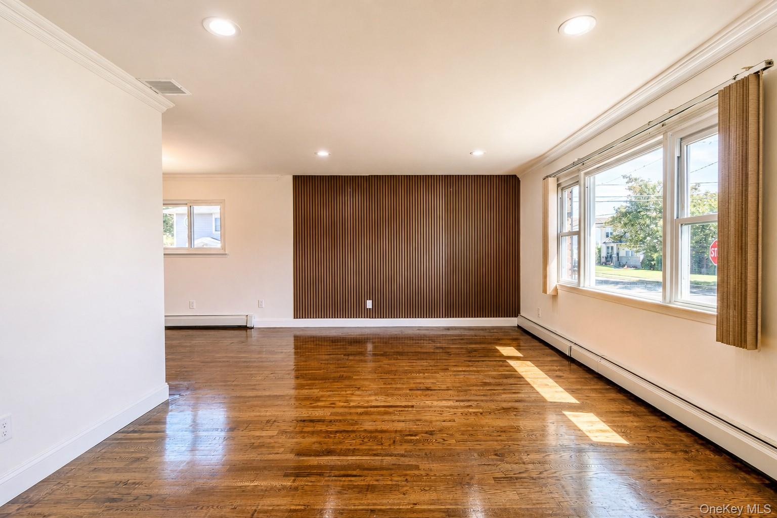 12 Grant Avenue — photo 10