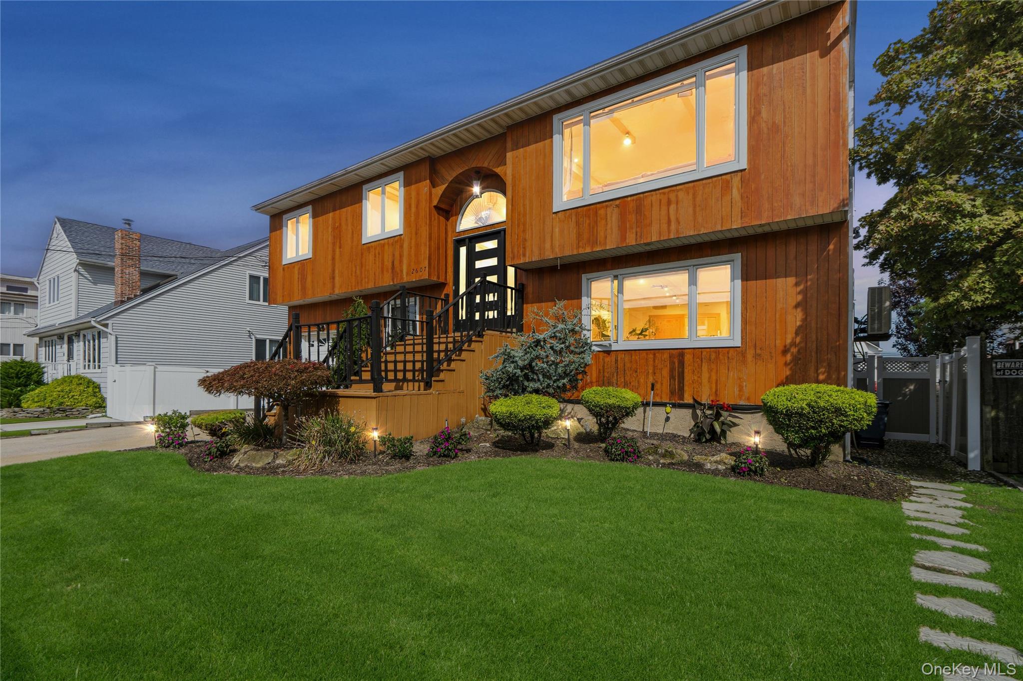 2607 Island Channel Road — photo 2