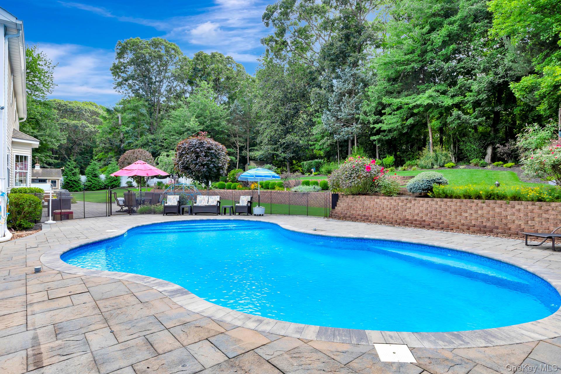 2835 Wading River Road — photo 38