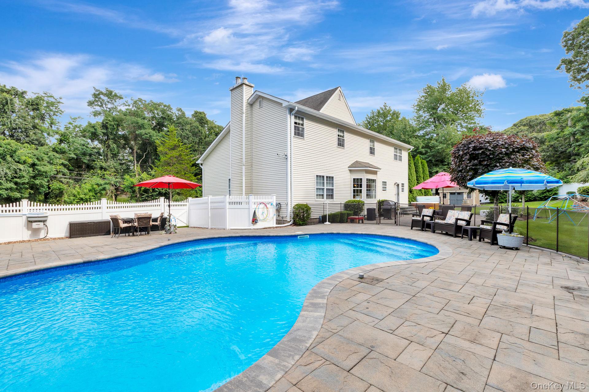 2835 Wading River Road — photo 40