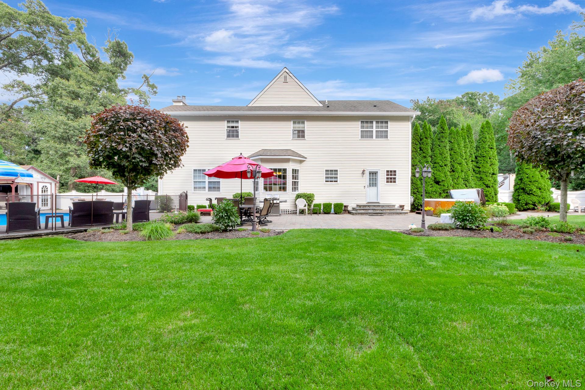 2835 Wading River Road — photo 46