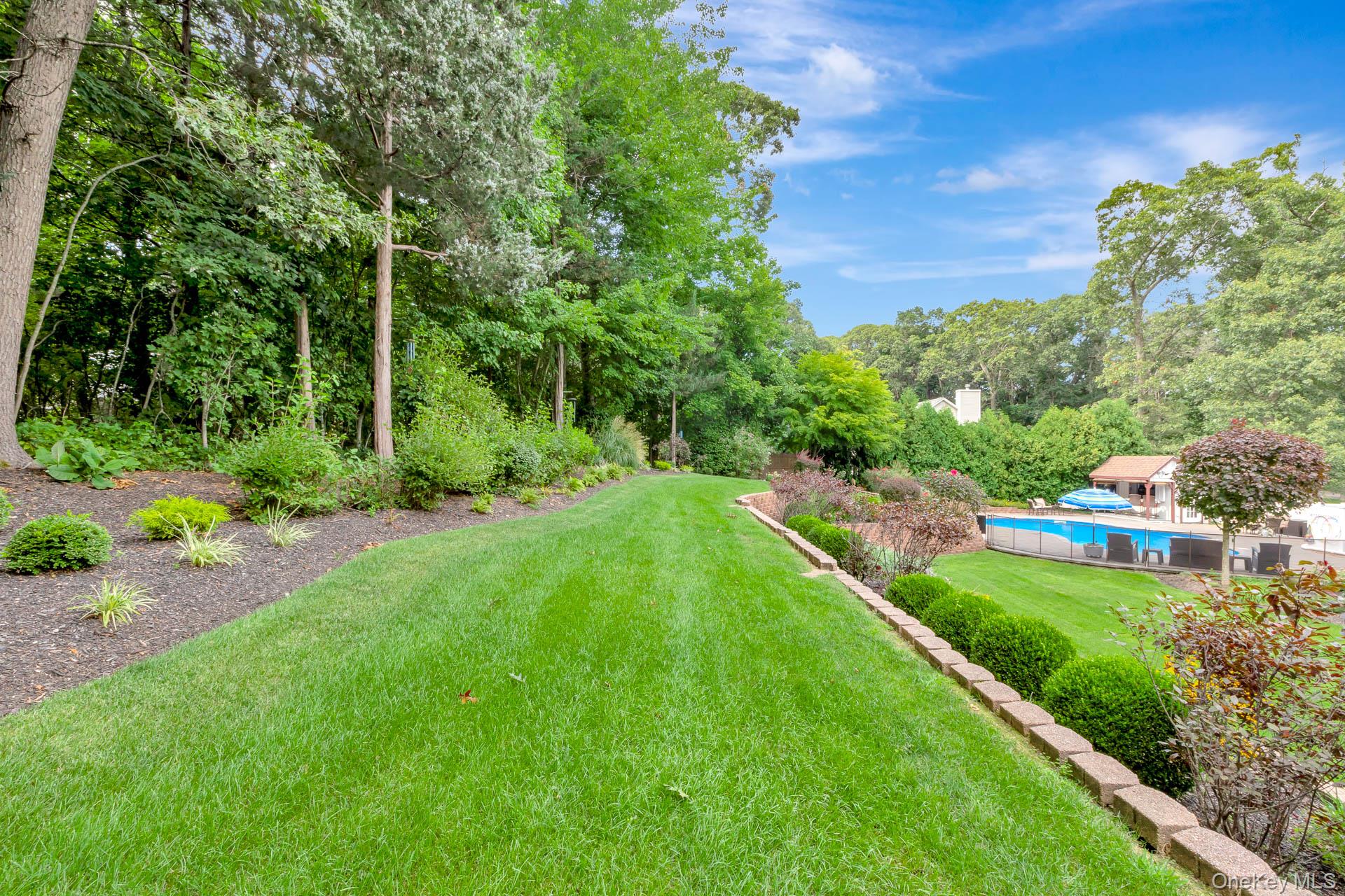 2835 Wading River Road — photo 47