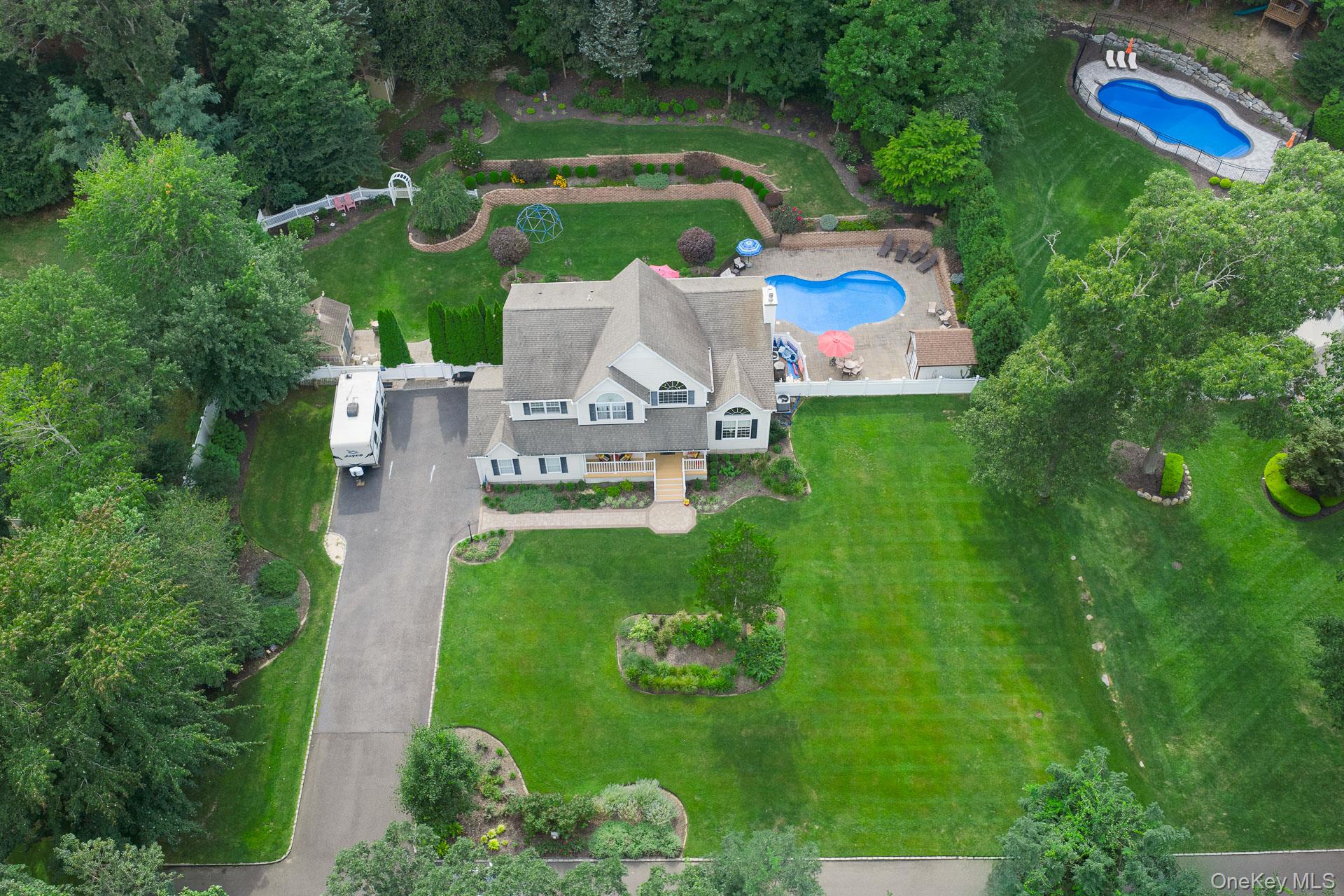 2835 Wading River Road, Wading River
