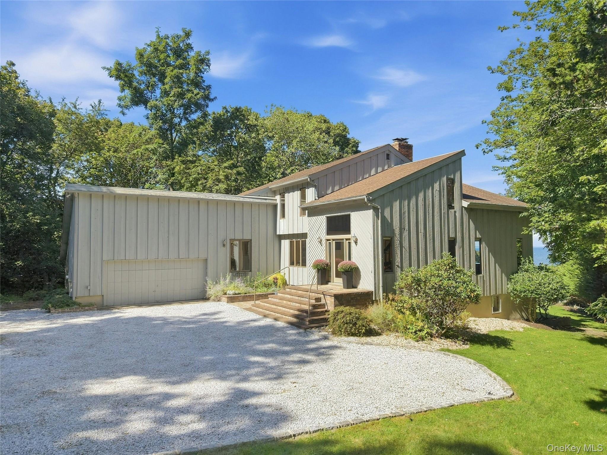 5 Dock Court, Port Jefferson