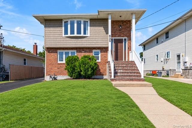 520 Kirkman Avenue, Elmont