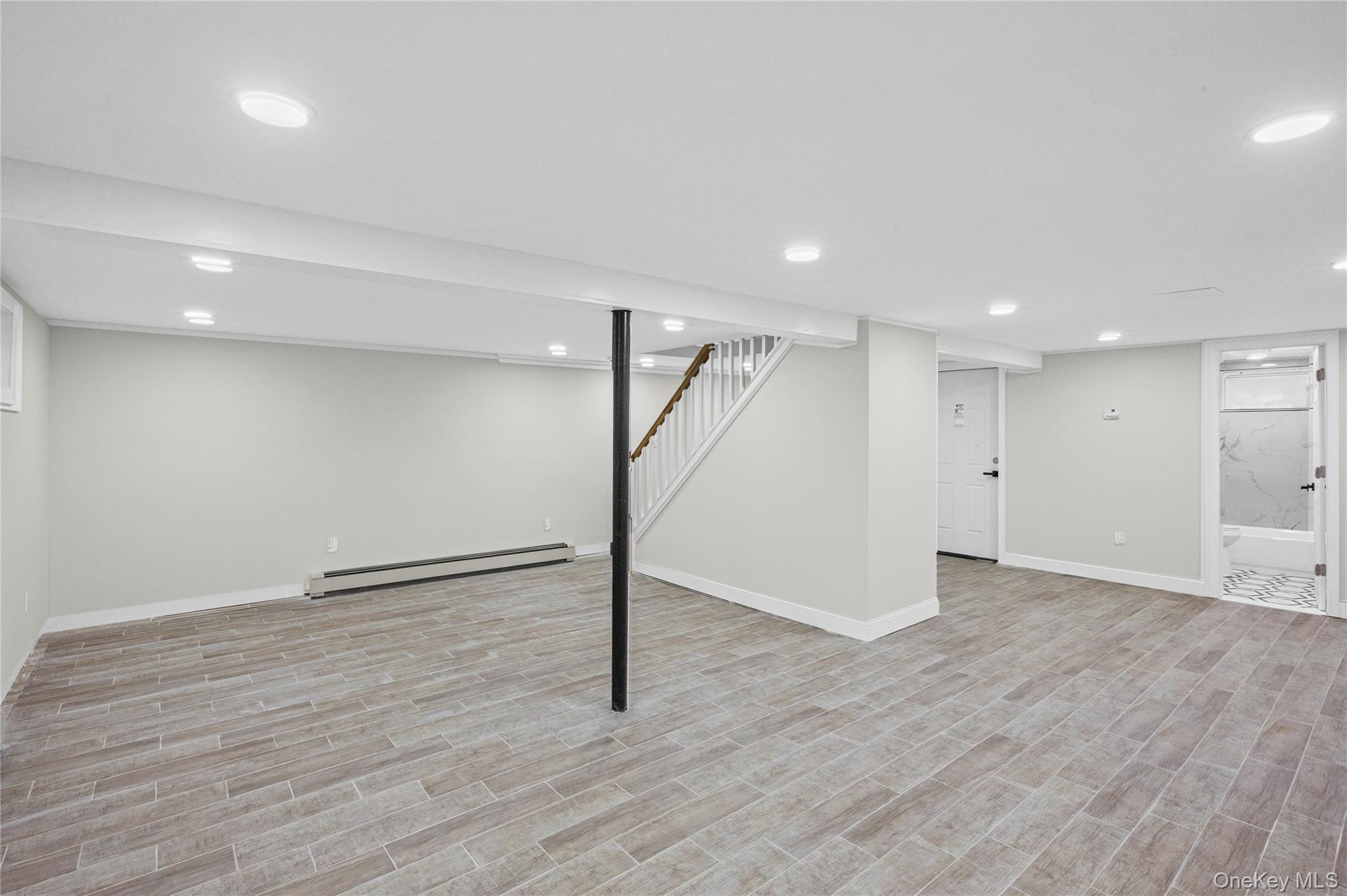 843 Jerusalem Avenue — photo 34