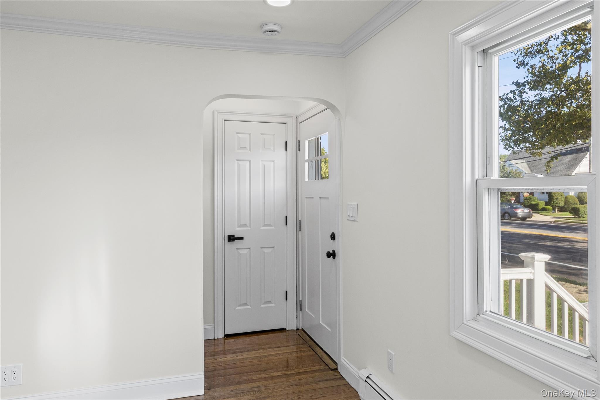 843 Jerusalem Avenue — photo 37