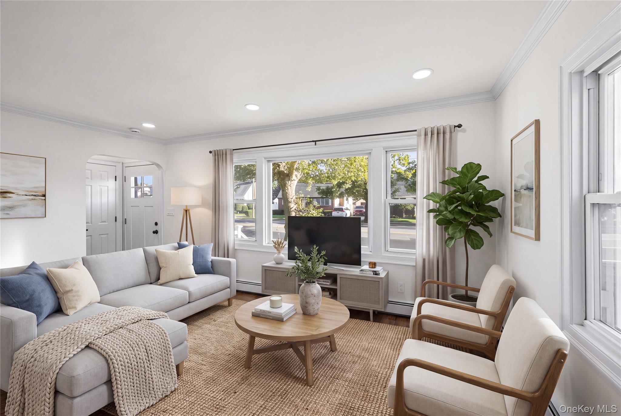 843 Jerusalem Avenue — photo 4