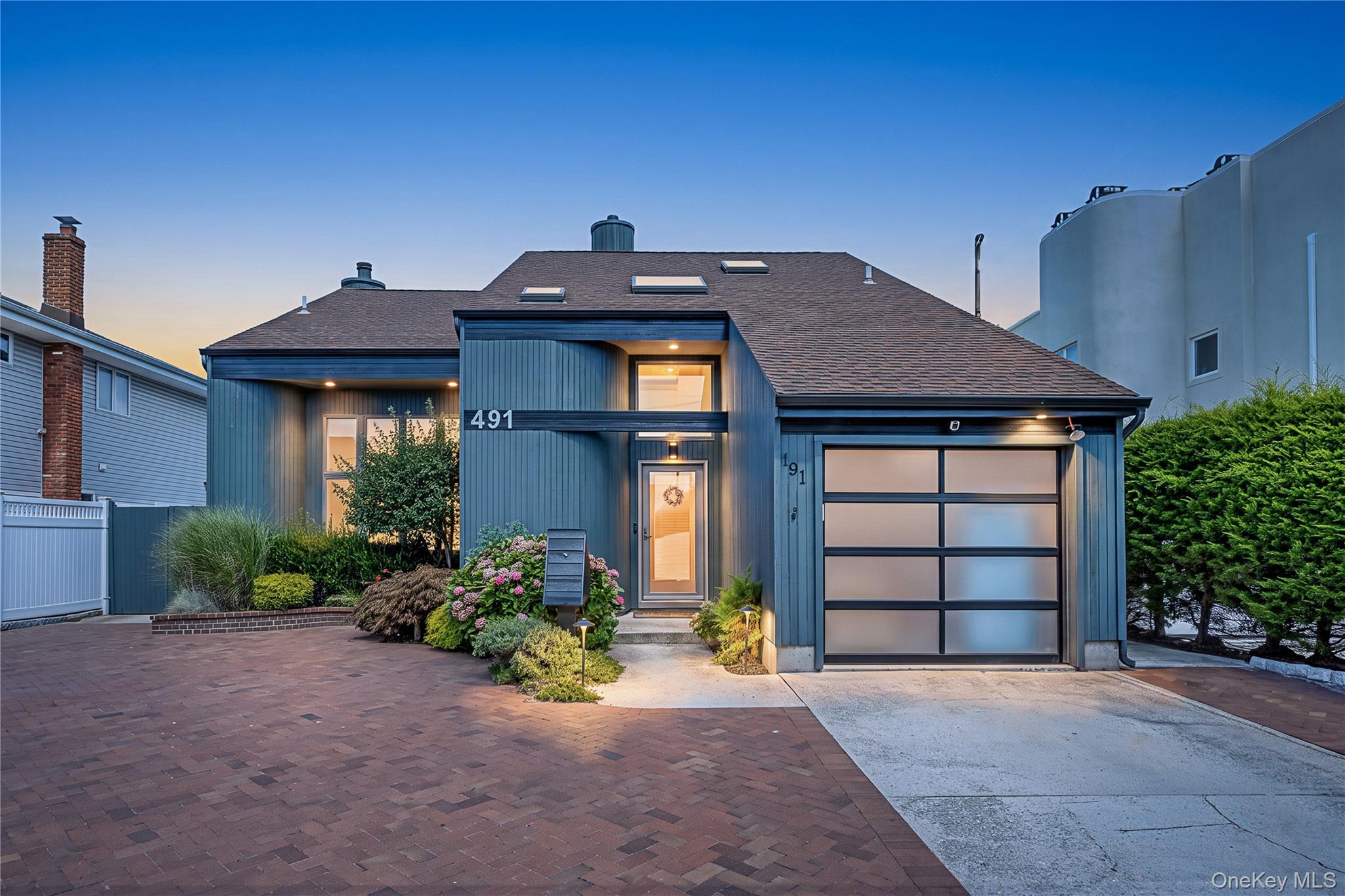 491 Bay Drive, Long Beach