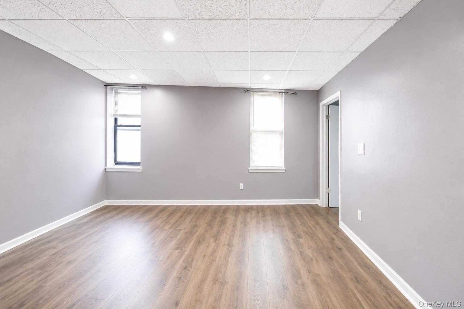 6419 Myrtle Avenue — photo 20