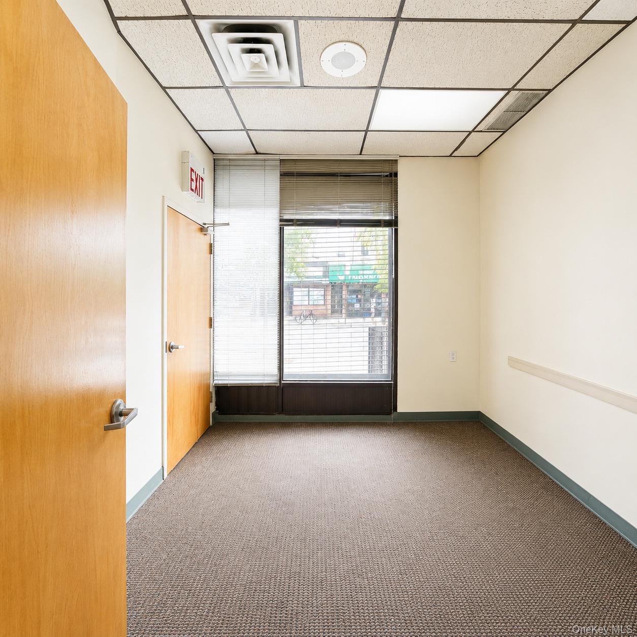 6419 Myrtle Avenue — photo 4