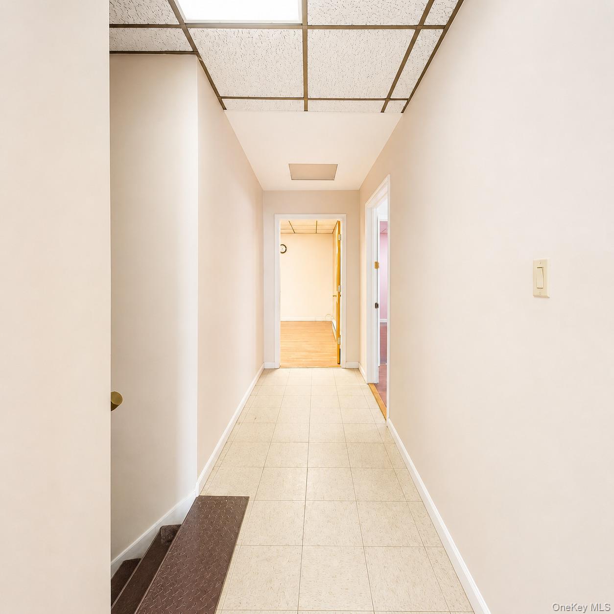 6419 Myrtle Avenue — photo 10