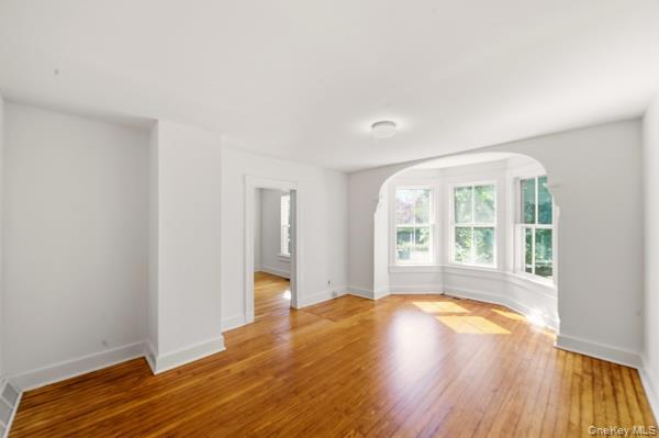 36 Railroad Ave. — photo 9