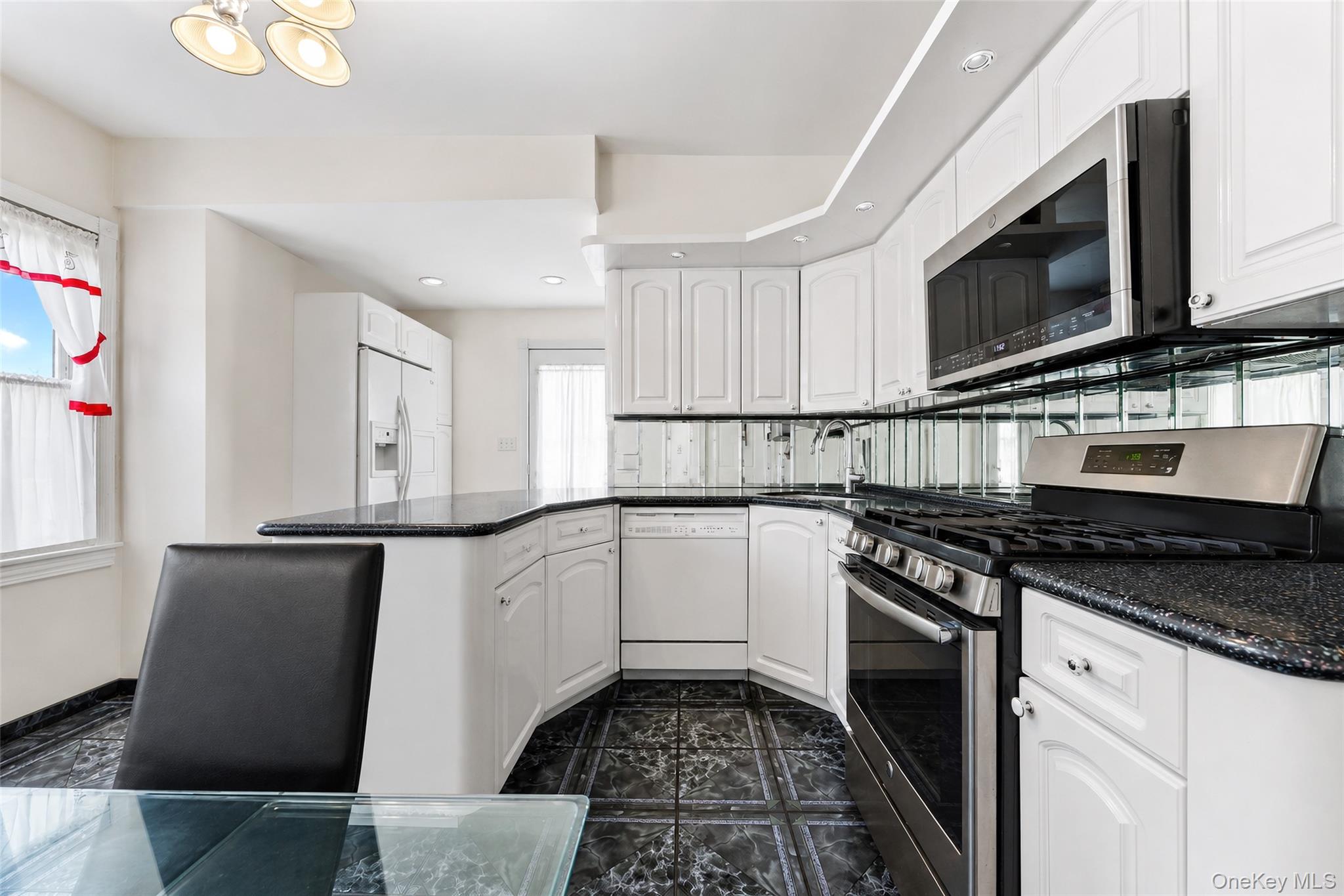 871 Rockaway Avenue — photo 16