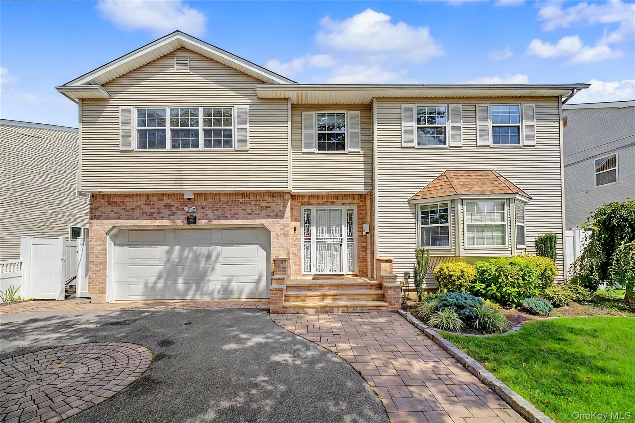 2455 7th Avenue, East Meadow