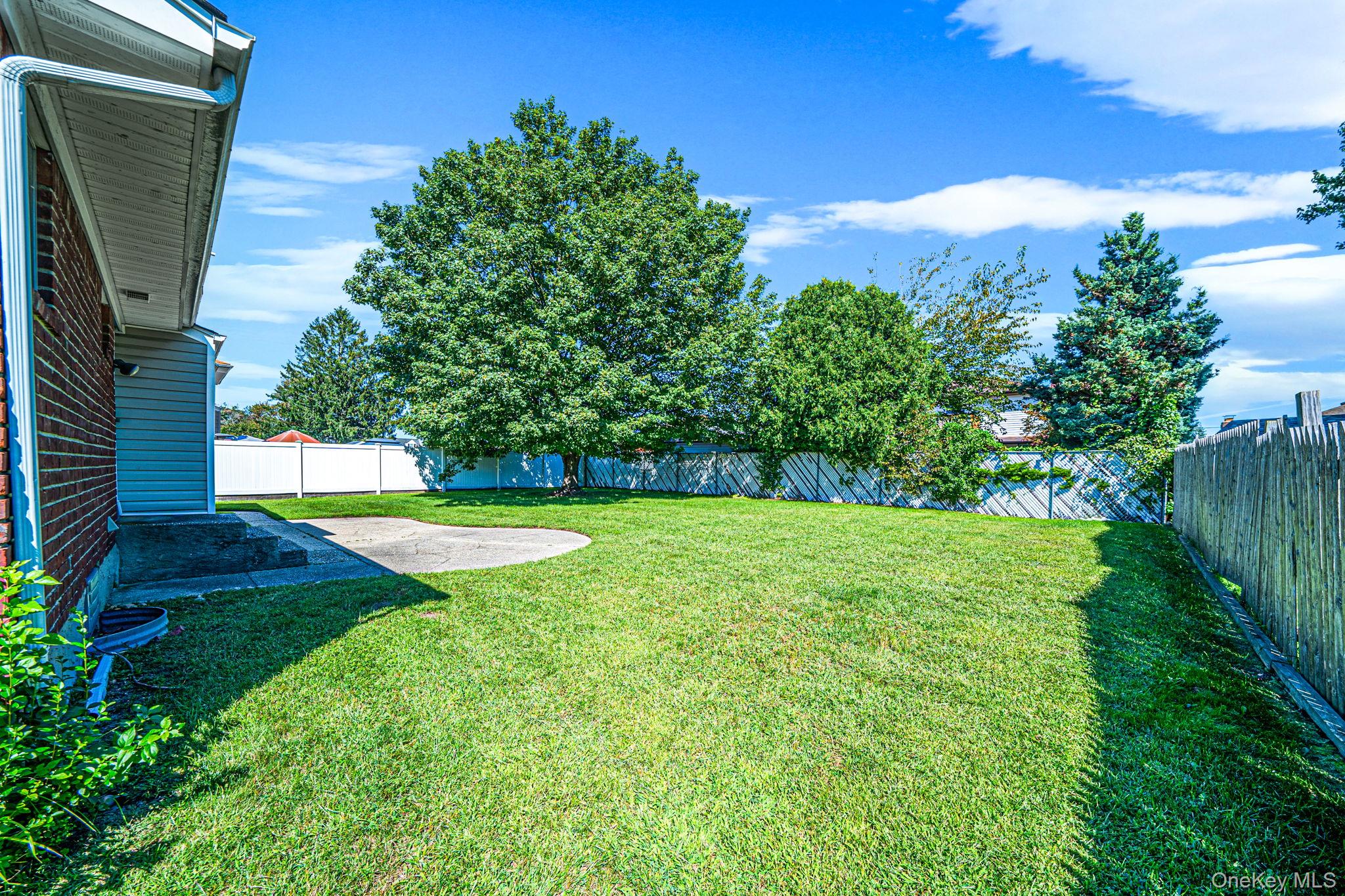 149 Burlington Avenue — photo 6
