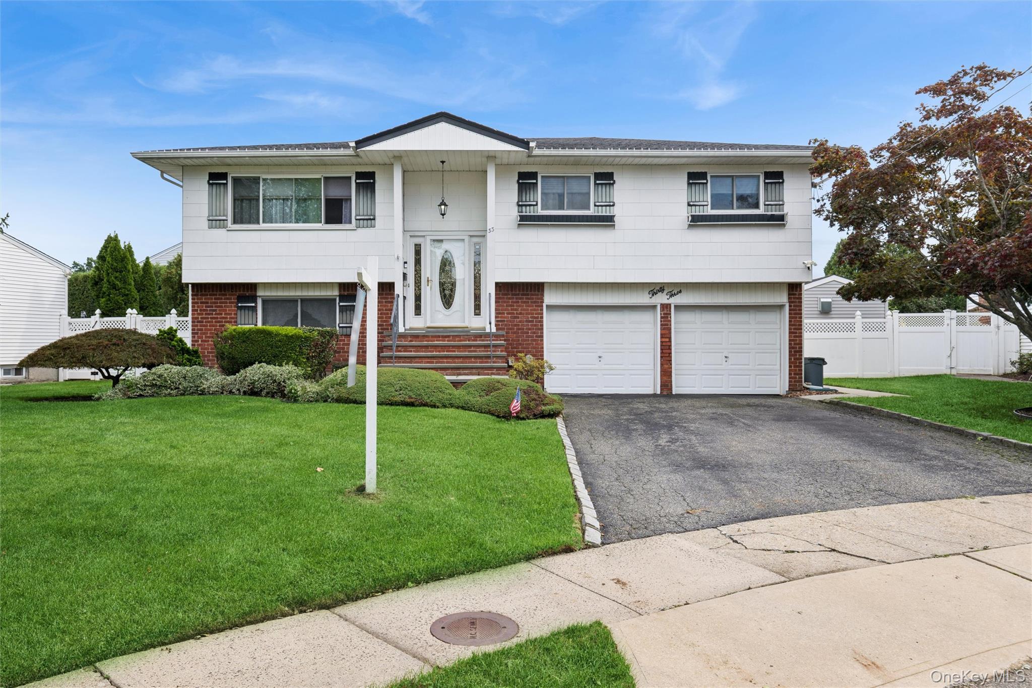 33 Sherwood Drive, Bethpage