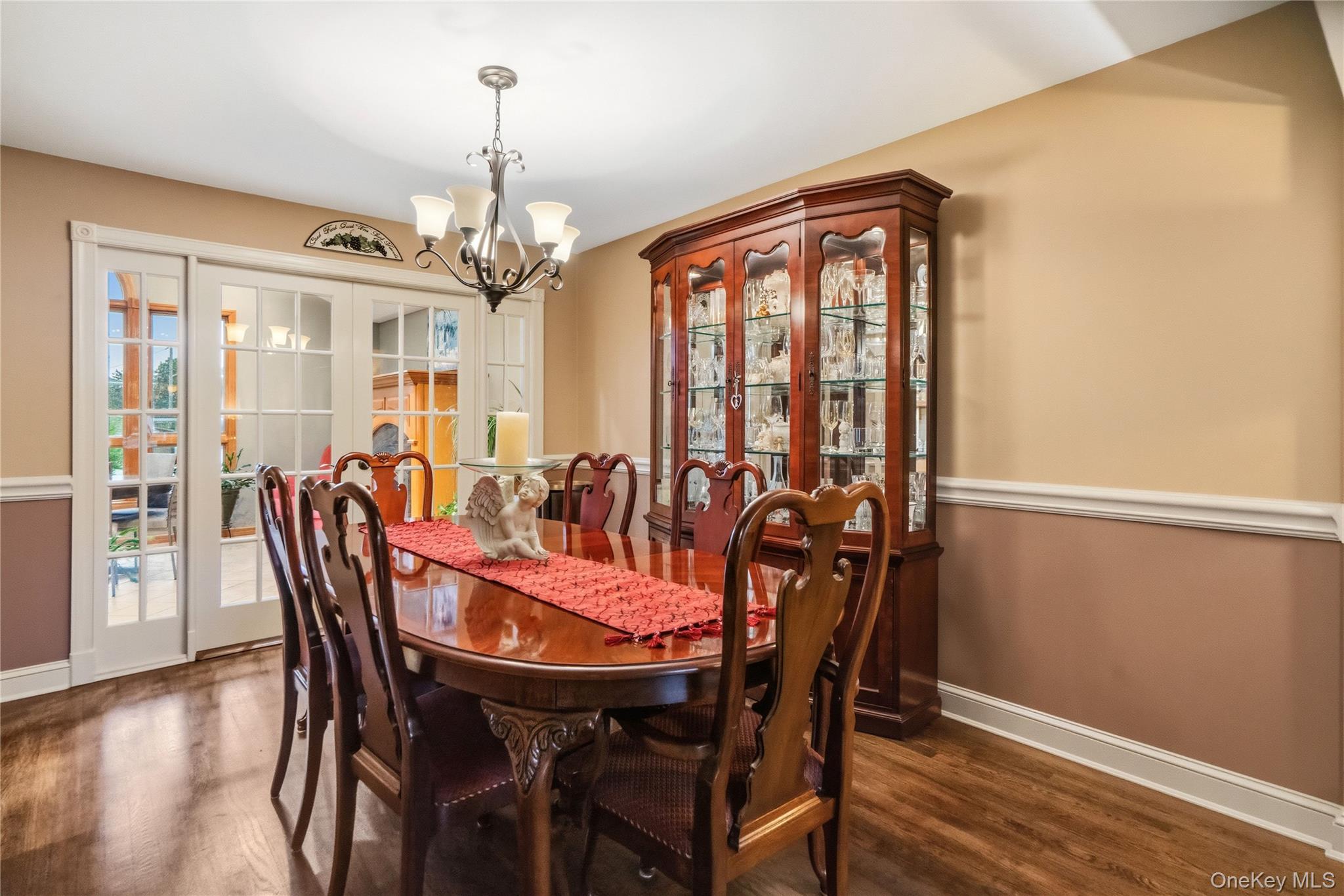 118 Chester Avenue — photo 9
