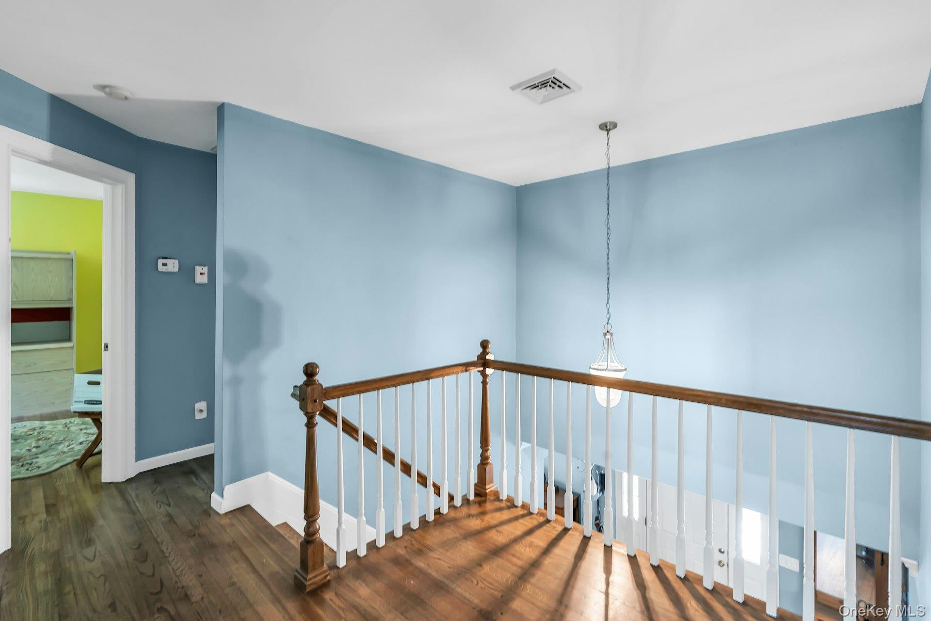 61 Washington Heights Avenue — photo 12