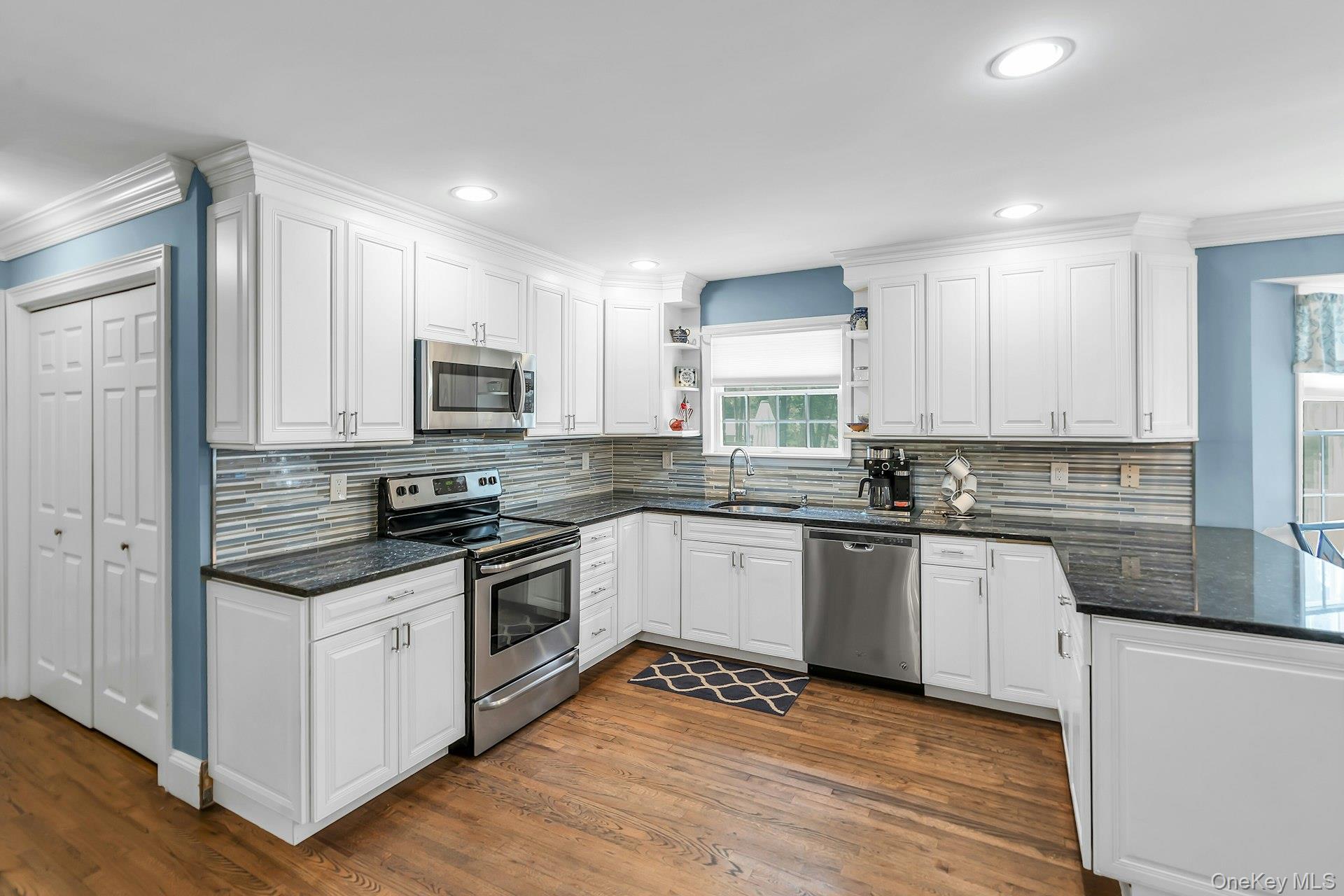 61 Washington Heights Avenue — photo 5